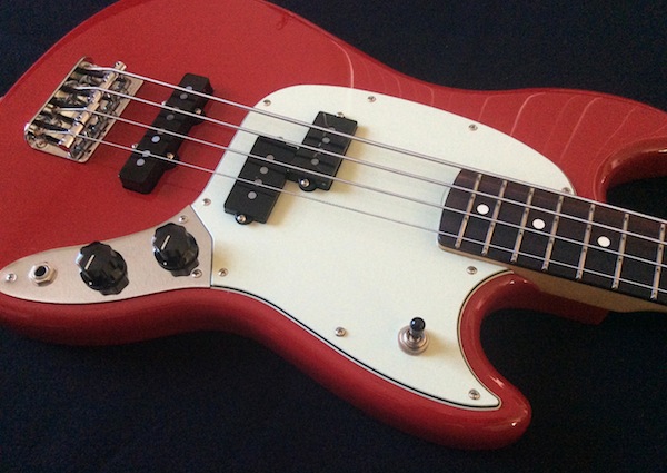 Série Fender Mustang, Basse électrique Mustang Bass, basse électrique