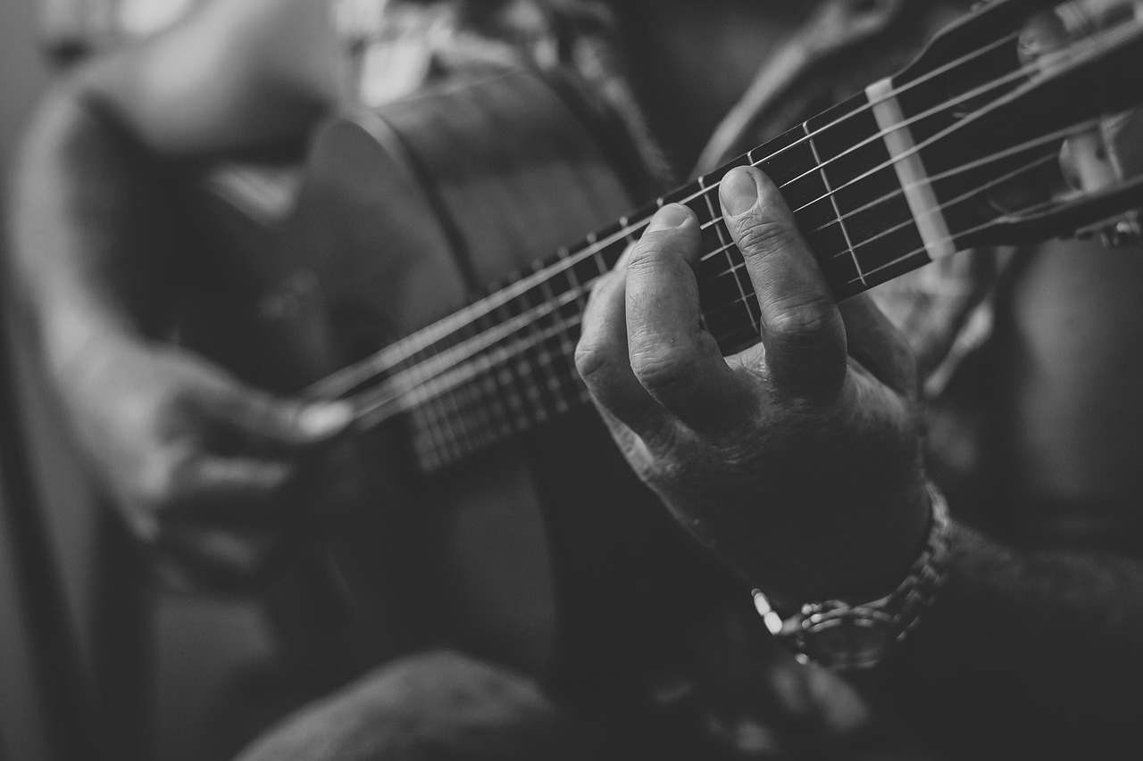 5 morceaux faciles pour débuter à la guitare acoustique