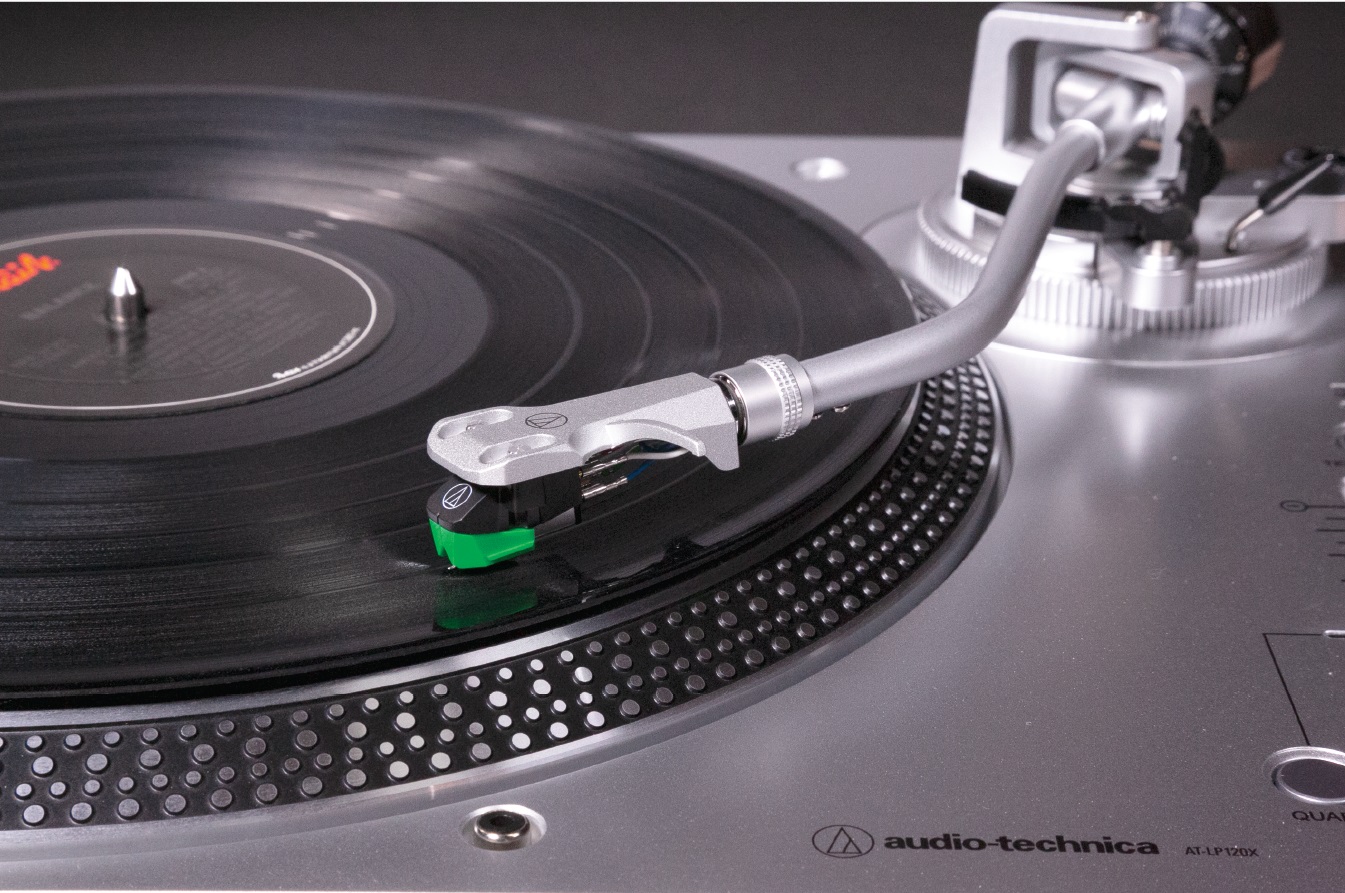 Audio-Technica AT-LP120XUSB Noir - Platine vinyle - Garantie 3 ans