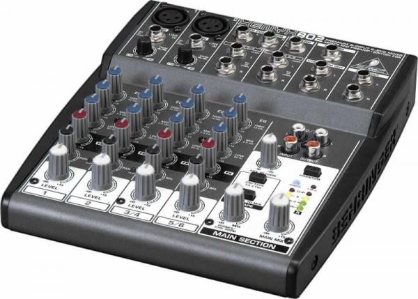 Behringer Xenyx 802 Table De Mixage Analogique