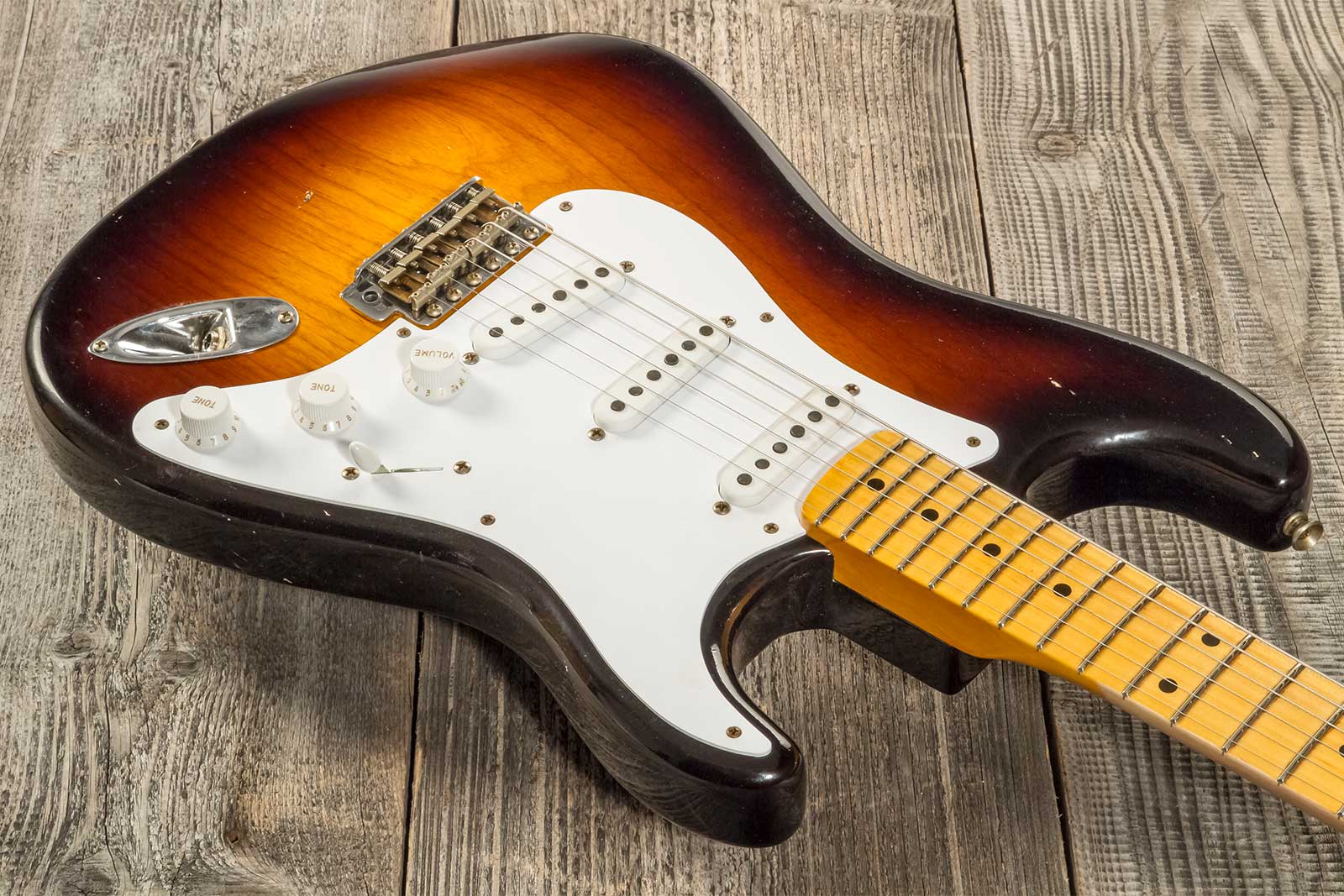 Fender Custom Shop Strat 1954 70th Anniv. 3s Trem Mn #xn4199 - Journeyman Relic Wide-fade 2-color Sunburst - Guitare Électrique Forme Str - Variation 