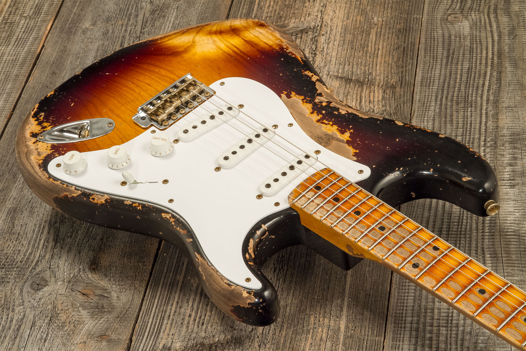 Fender Custom Shop Strat 1954 70th Anniv. 3s Trem Mn #xn4889 - Super Heavy Relic 2-color Sunburst - Guitare Électrique Forme Str - Variation 2