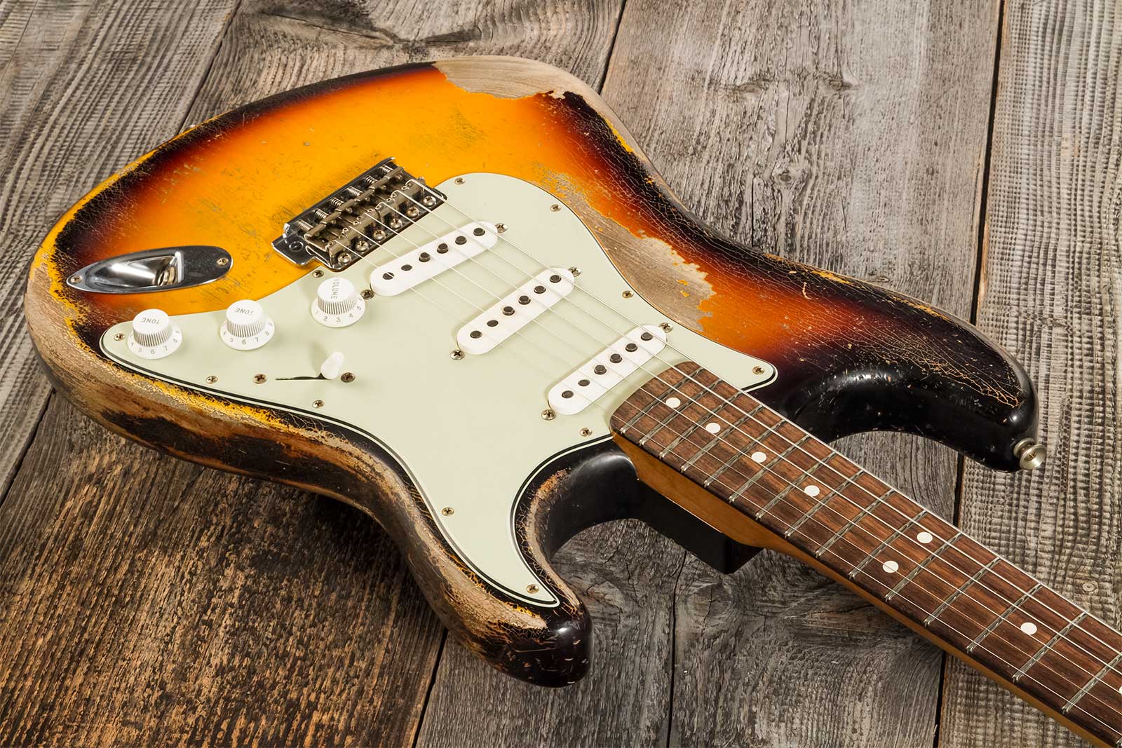 Fender Custom Shop Strat 1963 Masterbuilt G.fessler 3s Trem Rw #r125321 - Relic 3-color Sunburst - Guitare Électrique Forme Str - Variation 2