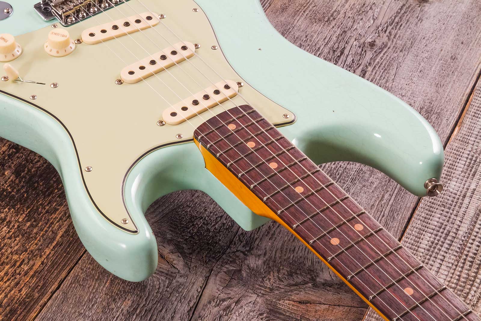 Fender Custom Shop Strat 1964 3s Trem Rw #cz579859 - Journey Man Relic Aged Surf Green - Guitare Électrique Forme Str - Variation 5