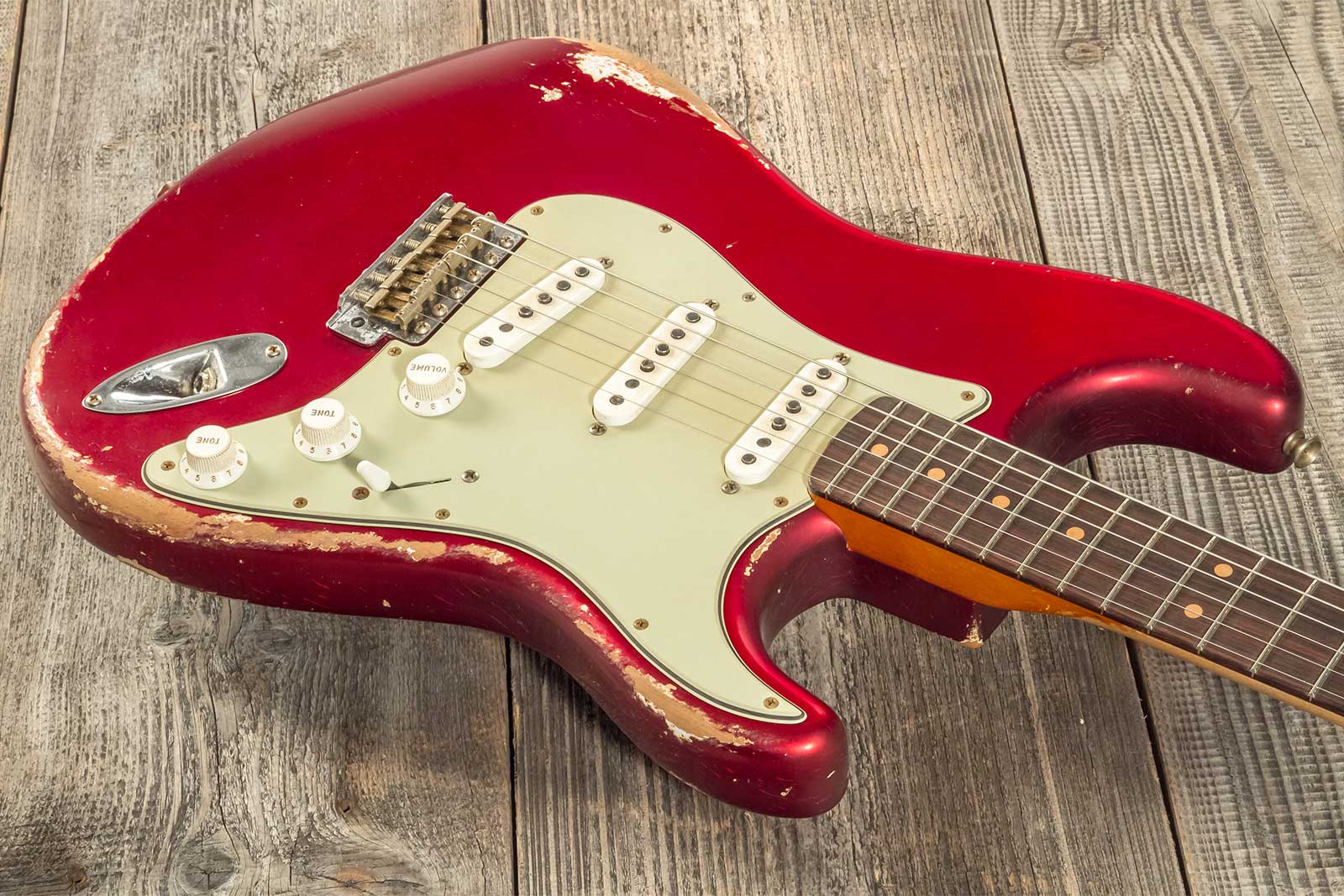 Fender Custom Shop Strat 1964 Masterbuilt P.waller 3s Trem Rw #r129130 - Heavy Relic Candy Apple Red - Guitare Électrique Forme Str - Variation 2