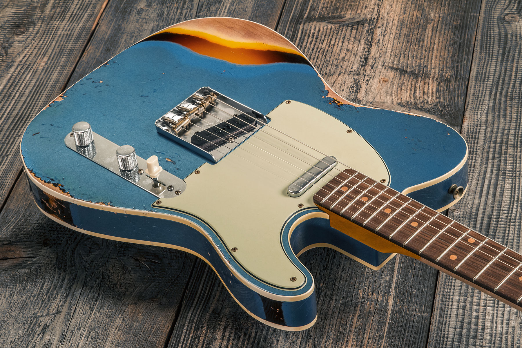 Fender Custom Shop Tele Custom 1960 2s Ht Rw #cz579606 - Heavy Relic Lake Placid Blue O. 3-color Sunburst - Guitare Électrique Forme Tel - Variation 2