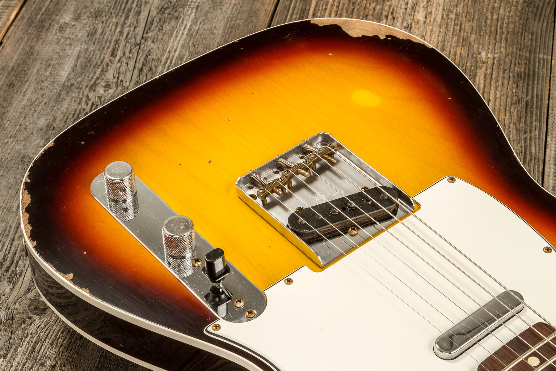 Fender Custom Shop Tele Custom 1960 2s Ht Rw #r136254 - Relic Chocolate 3-color Sunburst - Guitare Électrique Forme Tel - Variation 3