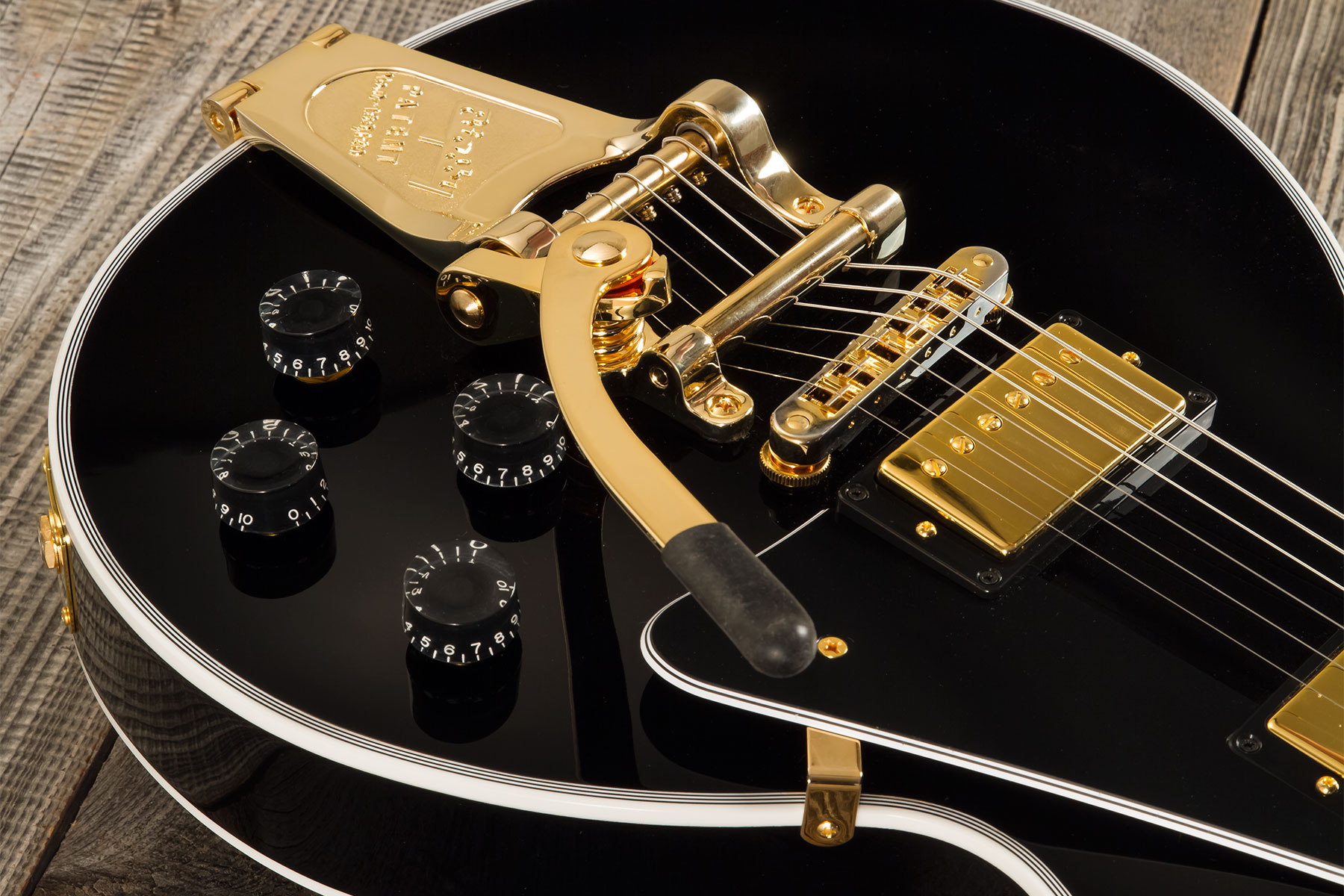 Gibson Custom Shop M2m Les Paul Custom Flowerpot Headstock 2h Trem Bigsby Eb #cs402776 - Ebony - Guitare Électrique Single Cut - Variation 3