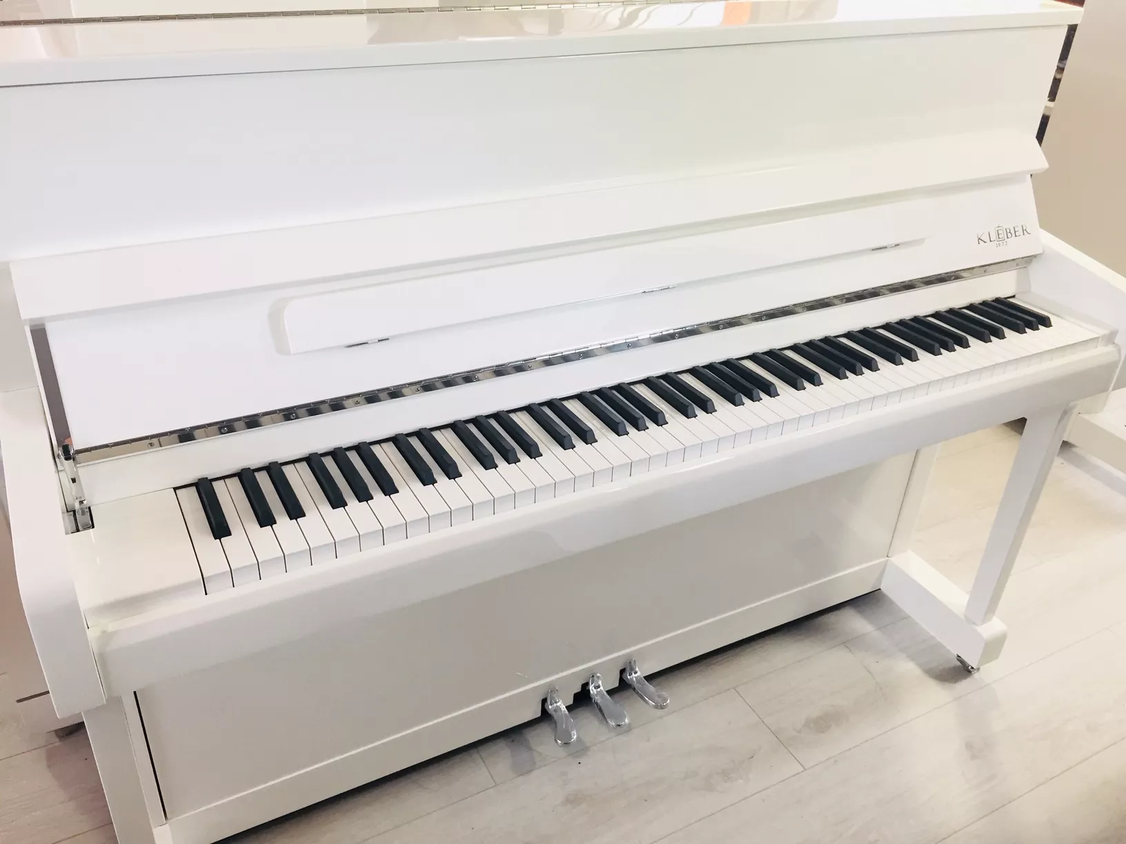 Kleber E 110 - Piano Droit - Variation 2