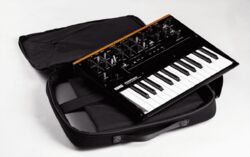 Housse de protection anti-poussière pour clavier de piano électronique 61  touches Noir : acheter des objets Beatles, Lennon, McCartney, Starr et  Harrison