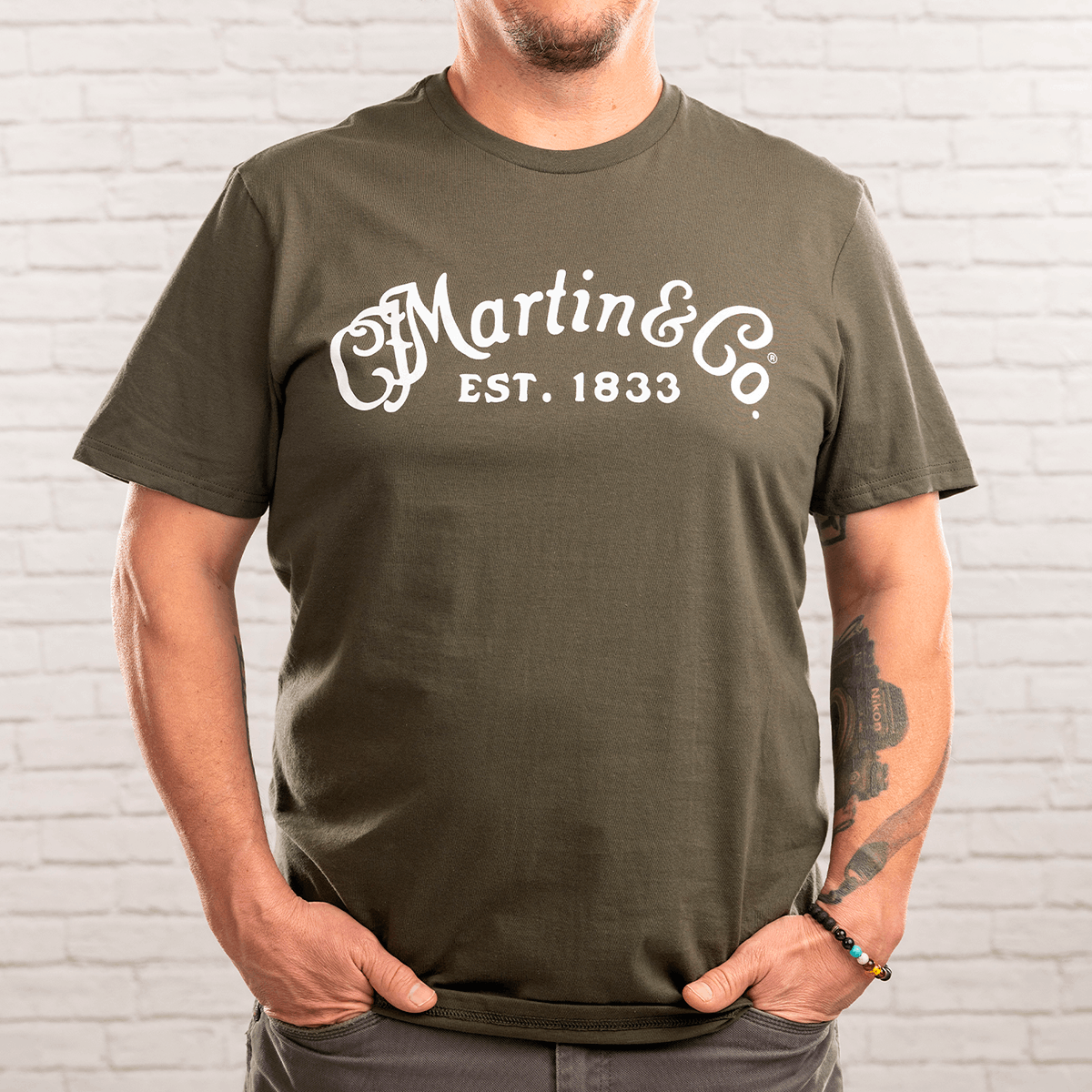 Martin Olive White Script Logo - M - T-shirt - Variation 1