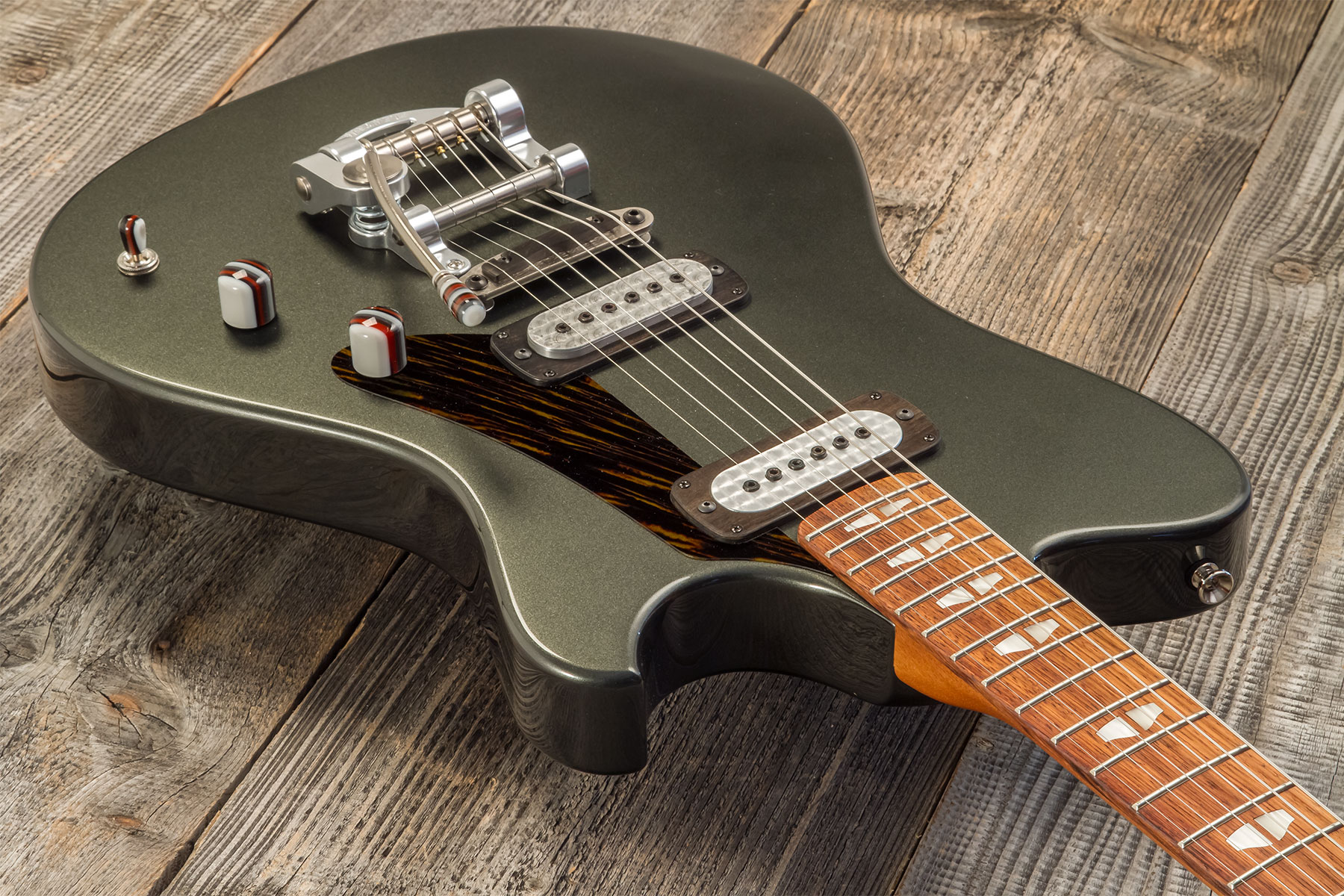 Powers Electric A-type 2s Ff42 Trem Mn #a393 - Onyx Green Metallic - Guitare Électrique RÉtro Rock - Variation 2