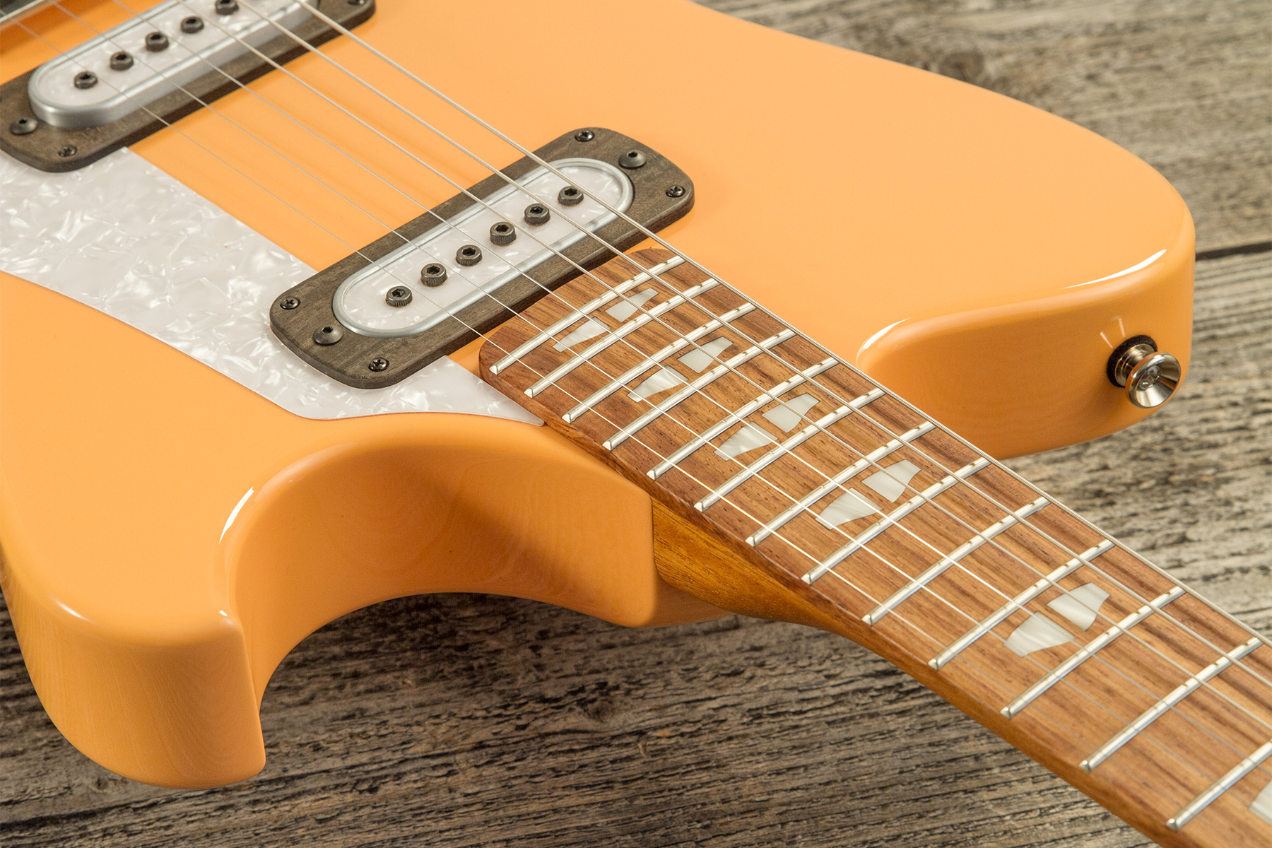 Powers Electric A-type 2s Pf42 Ht Mn #a428 - Creamsicle - Guitare Électrique RÉtro Rock - Variation 4