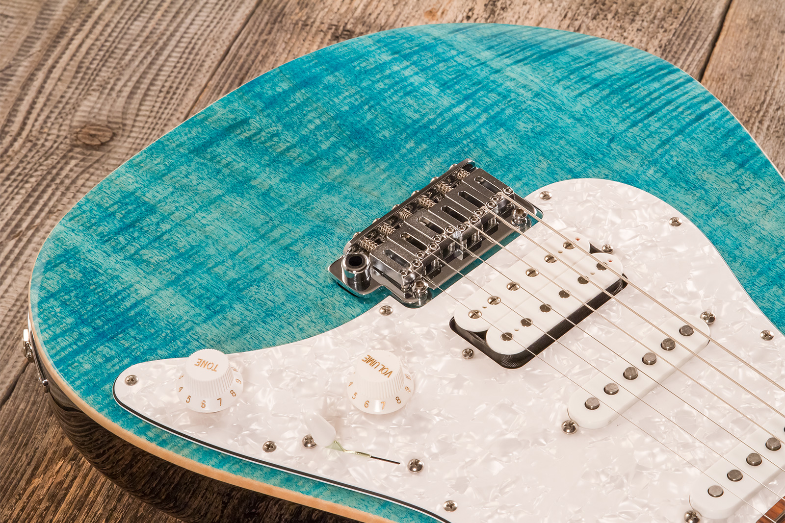 Suhr Standard Plus 01-stp-0042 Usa Hss Trem Pf #75671 - Bahama Blue - Guitare Électrique Forme Str - Variation 5