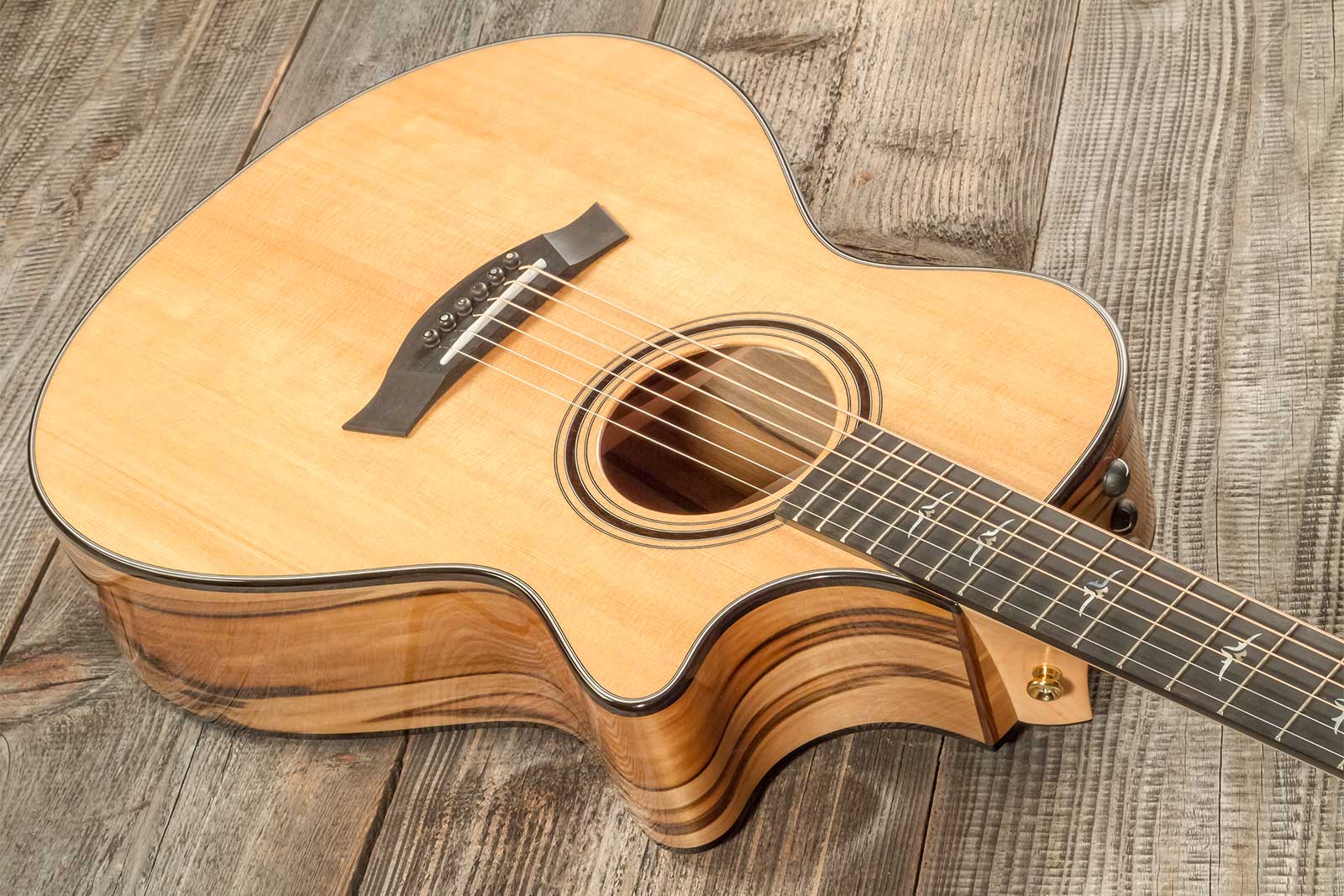 Taylor Custom Gc-e V-class Grand Concert Cw Sitka Torrefie / Blackheart Sassafras  Eb Es2 #1211083110 - Natural - Guitare Folk - Variation 2