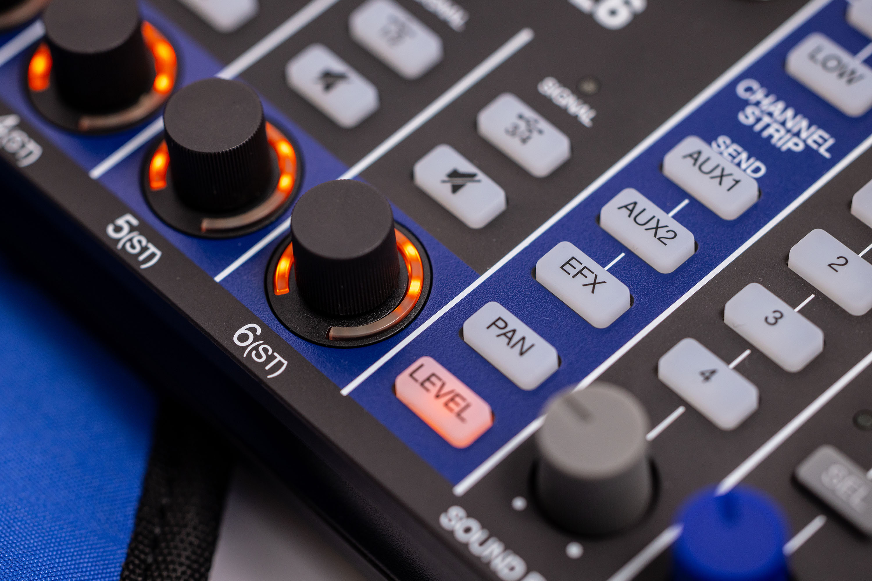 Zoom Livetrak L6 - Table De Mixage Analogique - Variation 9